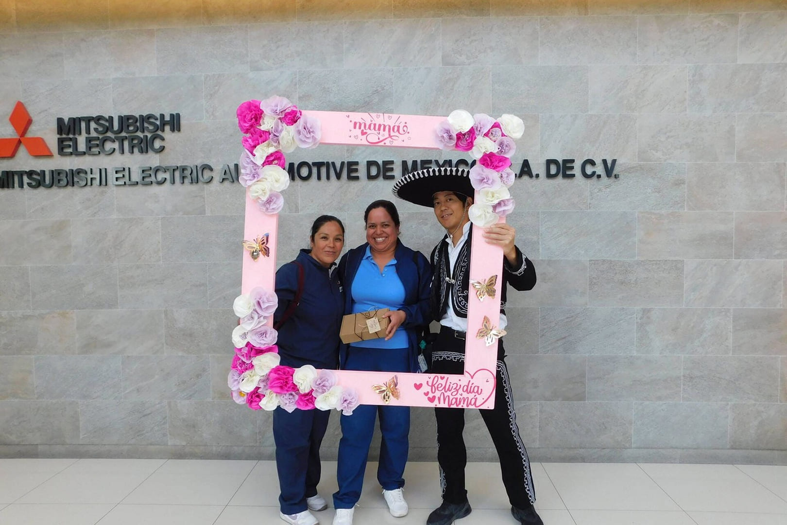 4CARRUSEL_JB_MITSUBISHI