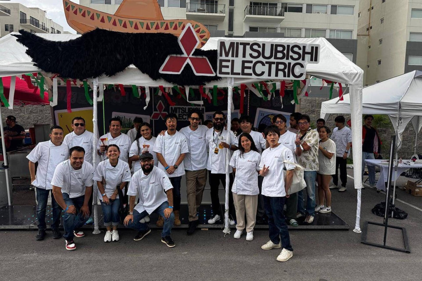 7CARRUSEL_JB_MITSUBISHI